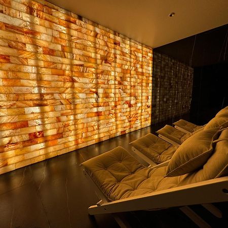 Park Hotel Bristol ウージュホロド エクステリア 写真